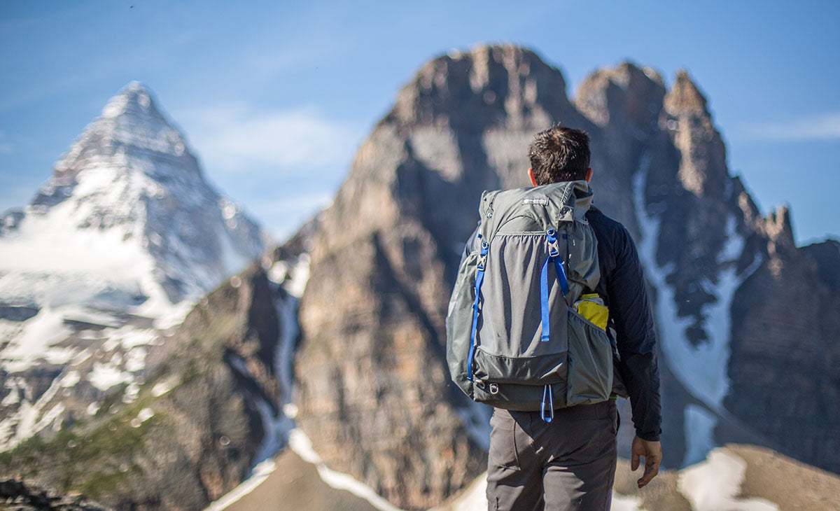 Hiking hotsell bags australia